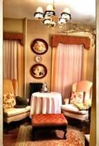 Living area in the Blumen Suite