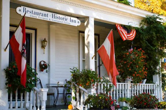 Viennas front porch